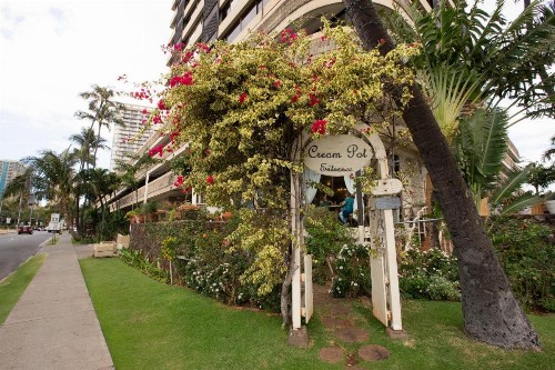 Waikiki Monarch Hotel - image 8