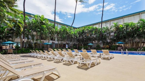 Airport Honolulu Hotel - image 9