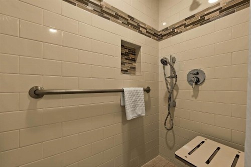 Best Western The Plaza Hotel - Free Breakfast - image 1
