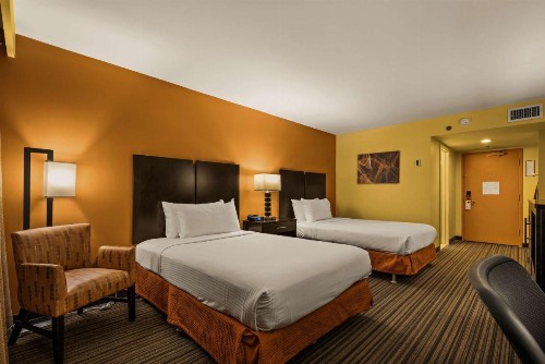 Best Western The Plaza Hotel - Free Breakfast - image 20