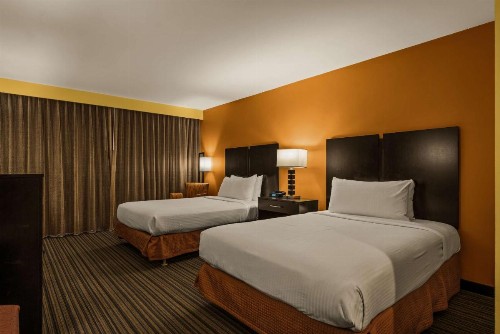 Best Western The Plaza Hotel - Free Breakfast - image 33