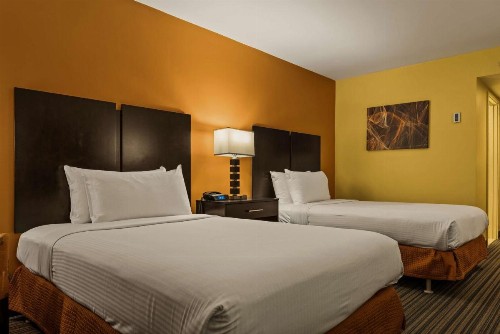 Best Western The Plaza Hotel - Free Breakfast - image 4