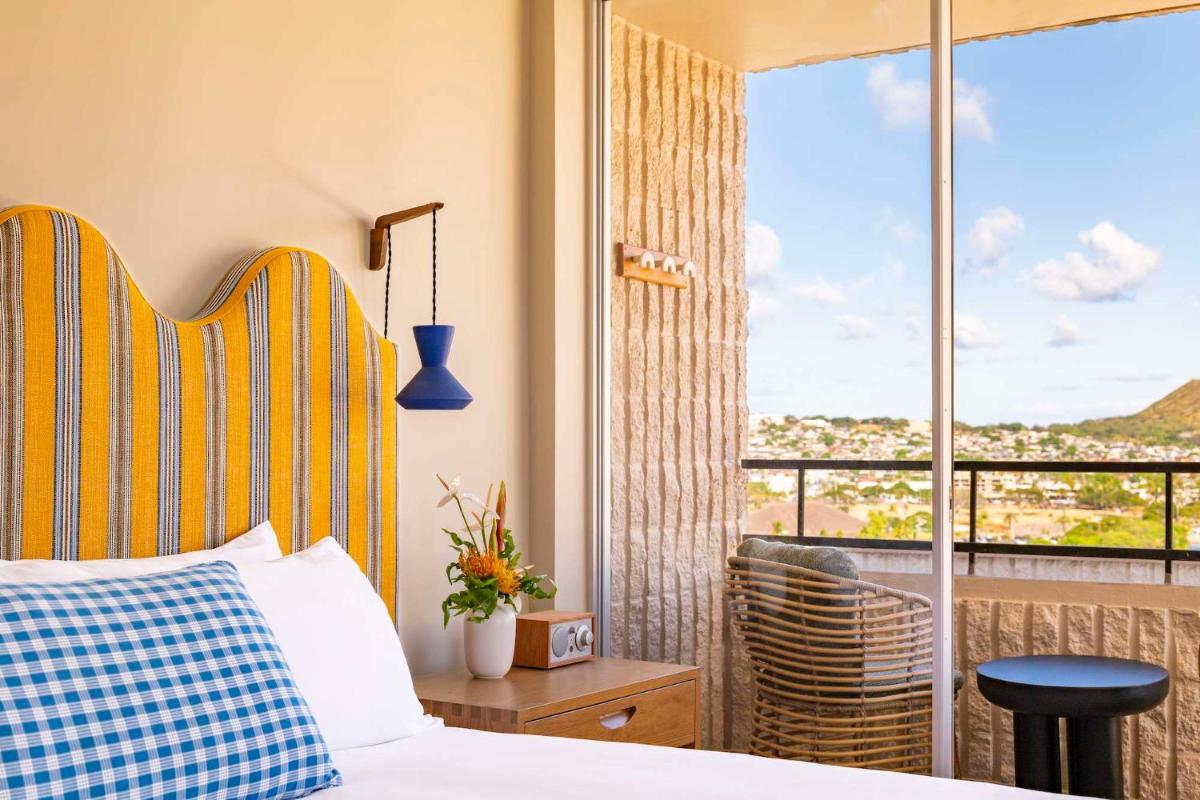 Waikiki Sand Villa Hotel - main image