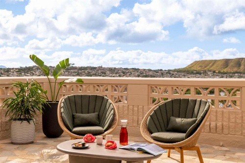 Waikiki Sand Villa Hotel - image 16