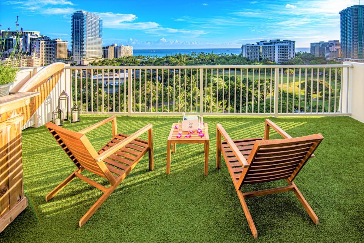 Hotel LaCroix Waikiki - main image