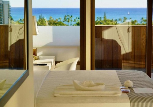 Hotel LaCroix Waikiki - image 16