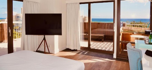 Hotel LaCroix Waikiki - image 22