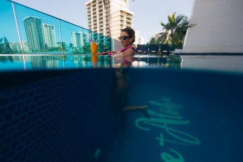 Hotel LaCroix Waikiki - image 24