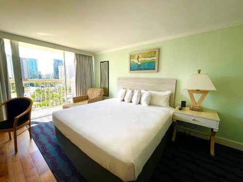 Hotel LaCroix Waikiki - image 38