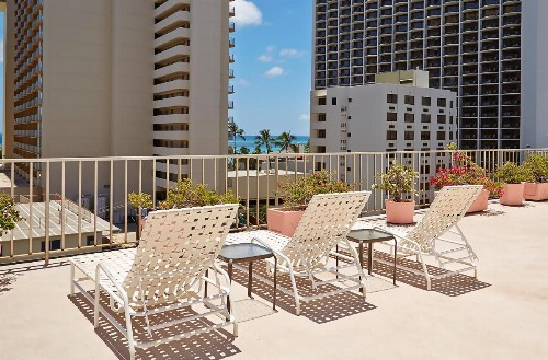 Ewa Hotel Waikiki - image 11