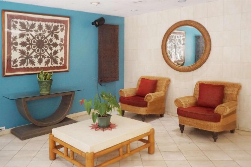 Ewa Hotel Waikiki - image 2
