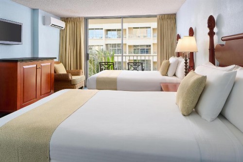 Ewa Hotel Waikiki - image 23