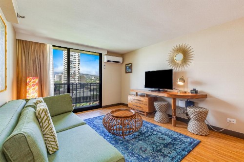 Castle Bamboo Waikiki Hotel