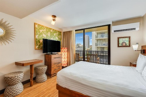 Castle Bamboo Waikiki Hotel - image 39