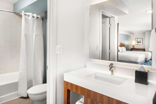 Hyatt Place Waikiki Beach - image 16