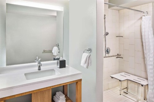 Hyatt Place Waikiki Beach - image 45