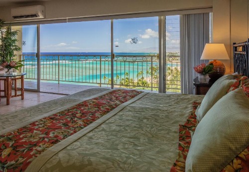 Castle Waikiki Shore Beachfront Condominiums - image 30