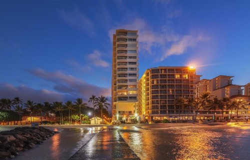 Castle Waikiki Shore Beachfront Condominiums - image 37