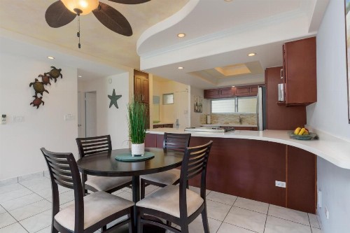 Castle Waikiki Shore Beachfront Condominiums - image 5