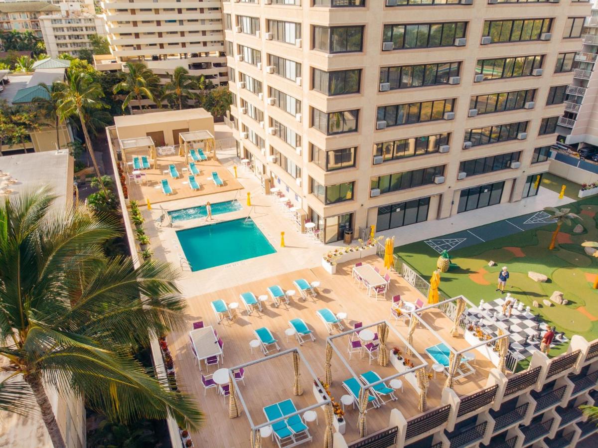 Holiday Inn Express Waikiki an IHG Hotel - main image