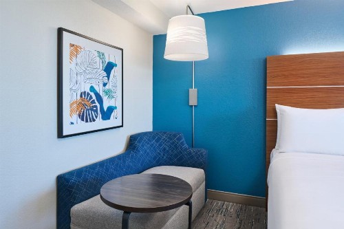 Holiday Inn Express Waikiki an IHG Hotel - image 27