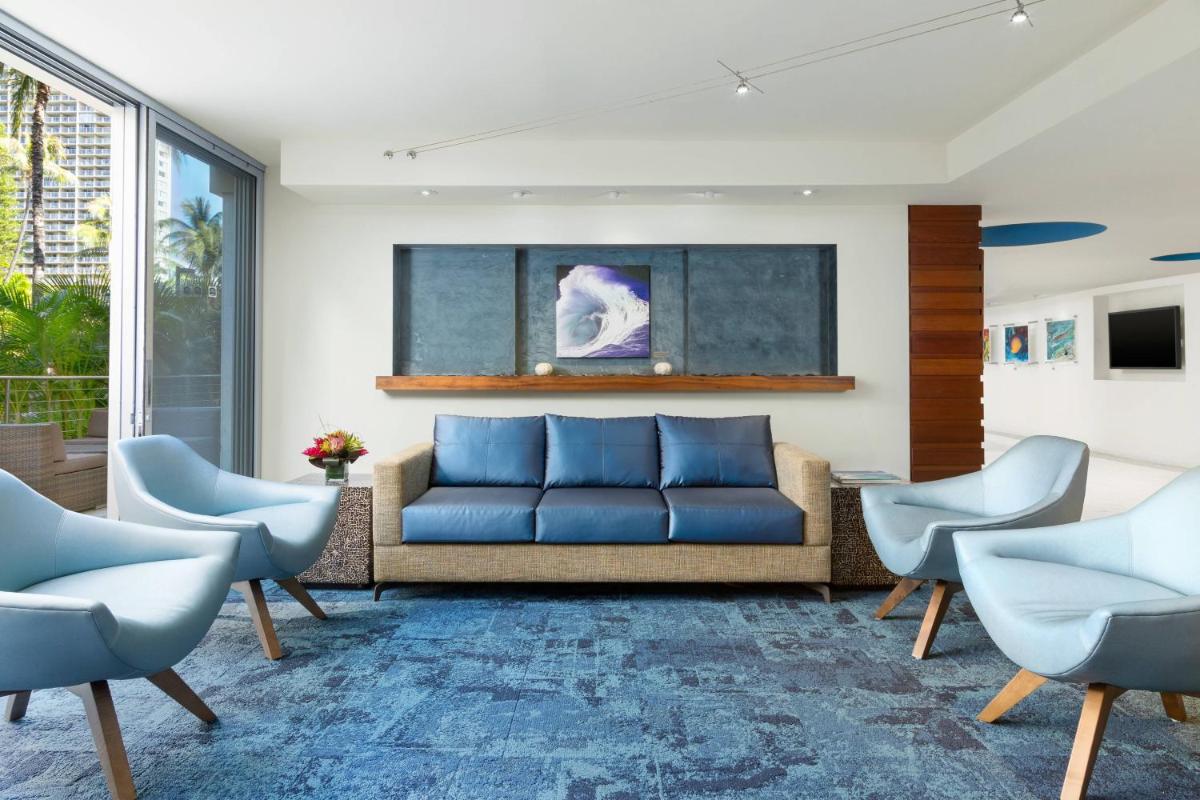 Courtyard by Marriott Waikiki Beach - main image