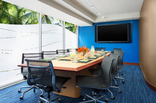 Courtyard by Marriott Waikiki Beach - image 15
