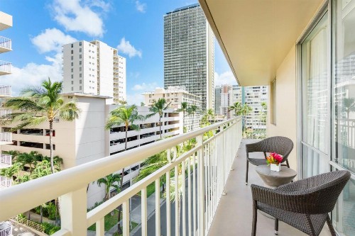 Courtyard by Marriott Waikiki Beach - image 39