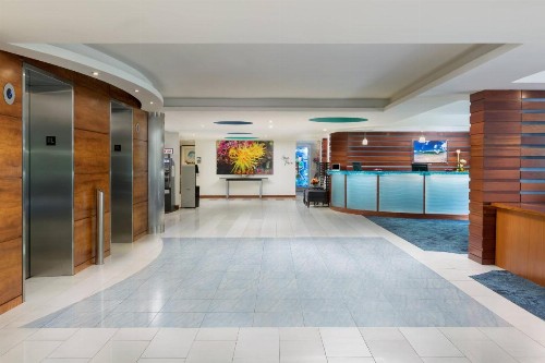 Courtyard by Marriott Waikiki Beach - image 8