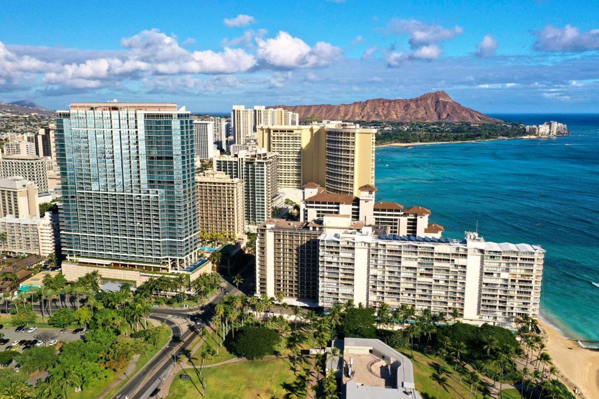 Trump International Hotel Waikiki - main image