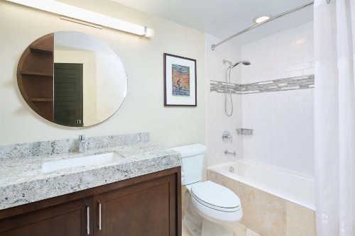 Ilikai Hotel & Luxury Suites - image 39