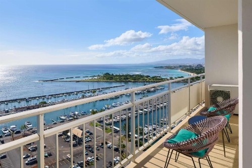 Ilikai Hotel & Luxury Suites - image 40