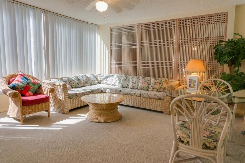 Kuhio Banyan Hotel (with Kitchenettes) - image 16