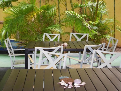 Polynesian Hostel Beach Club - image 2
