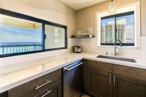 Aston Waikiki Beach Tower - image 10