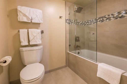 Aston Waikiki Beach Tower - image 12