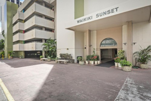 Aston Waikiki Sunset - image 16
