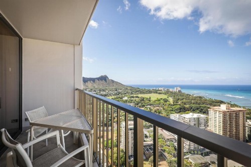 Aston Waikiki Sunset - image 7