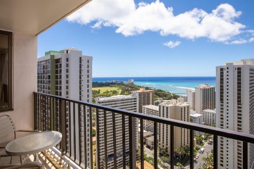 Aston at the Waikiki Banyan - image 43