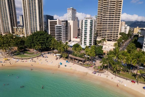 Aston Waikiki Circle Hotel - image 2