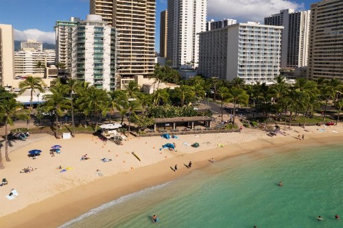 Aston Waikiki Circle Hotel - image 3