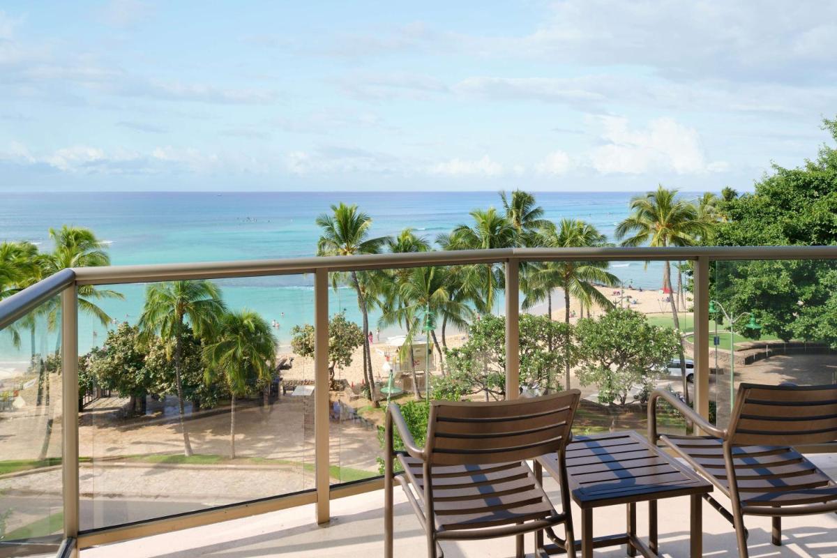 Aston Waikiki Circle Hotel - image 5