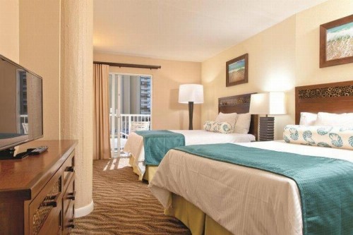 Wyndham Waikiki Beach Walk - image 10