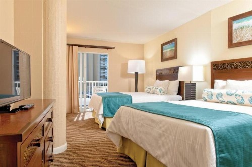 Wyndham Waikiki Beach Walk - image 8