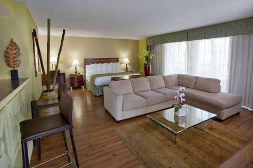 Ramada Plaza by Wyndham Waikiki - image 23