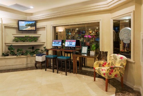 Ramada Plaza by Wyndham Waikiki - image 26
