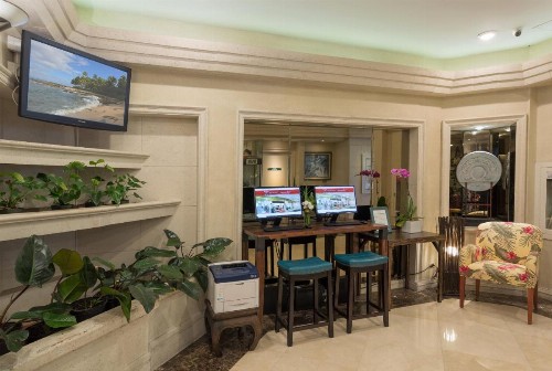 Ramada Plaza by Wyndham Waikiki - image 30