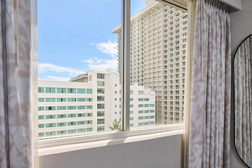 OHANA Waikiki East by Outrigger - image 41