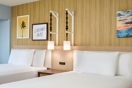 Waikiki Malia by Outrigger - image 3