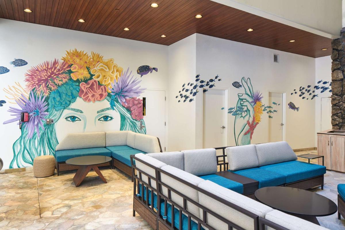 Waikiki Malia by Outrigger - image 4